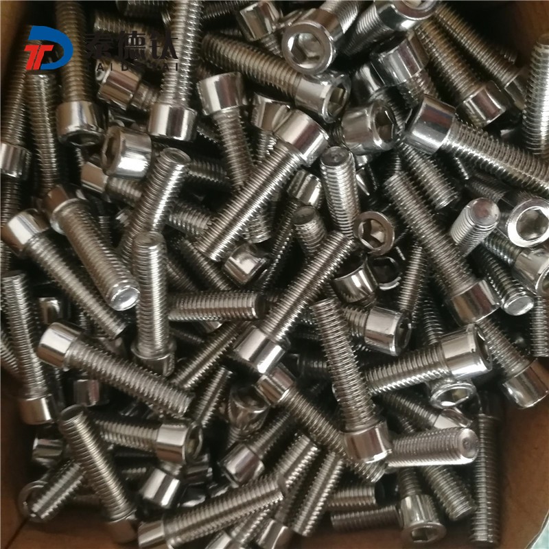 圓柱體內(nèi)六角螺釘